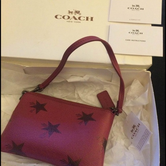 Coach Star Canyon Corner Wristlet.Brand New - Picture 2 of 5
